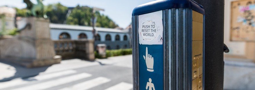Push to reset the world. Sticker in the streets of Slovenia, 2022 © by @Space_Utopian (Slovenia).